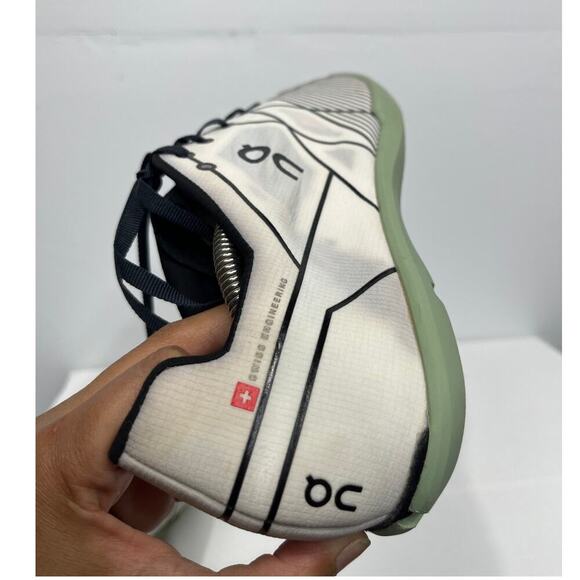 On CloudSpike Track And Field Running Cleats / Size- M 12 - Picture 9 of 11